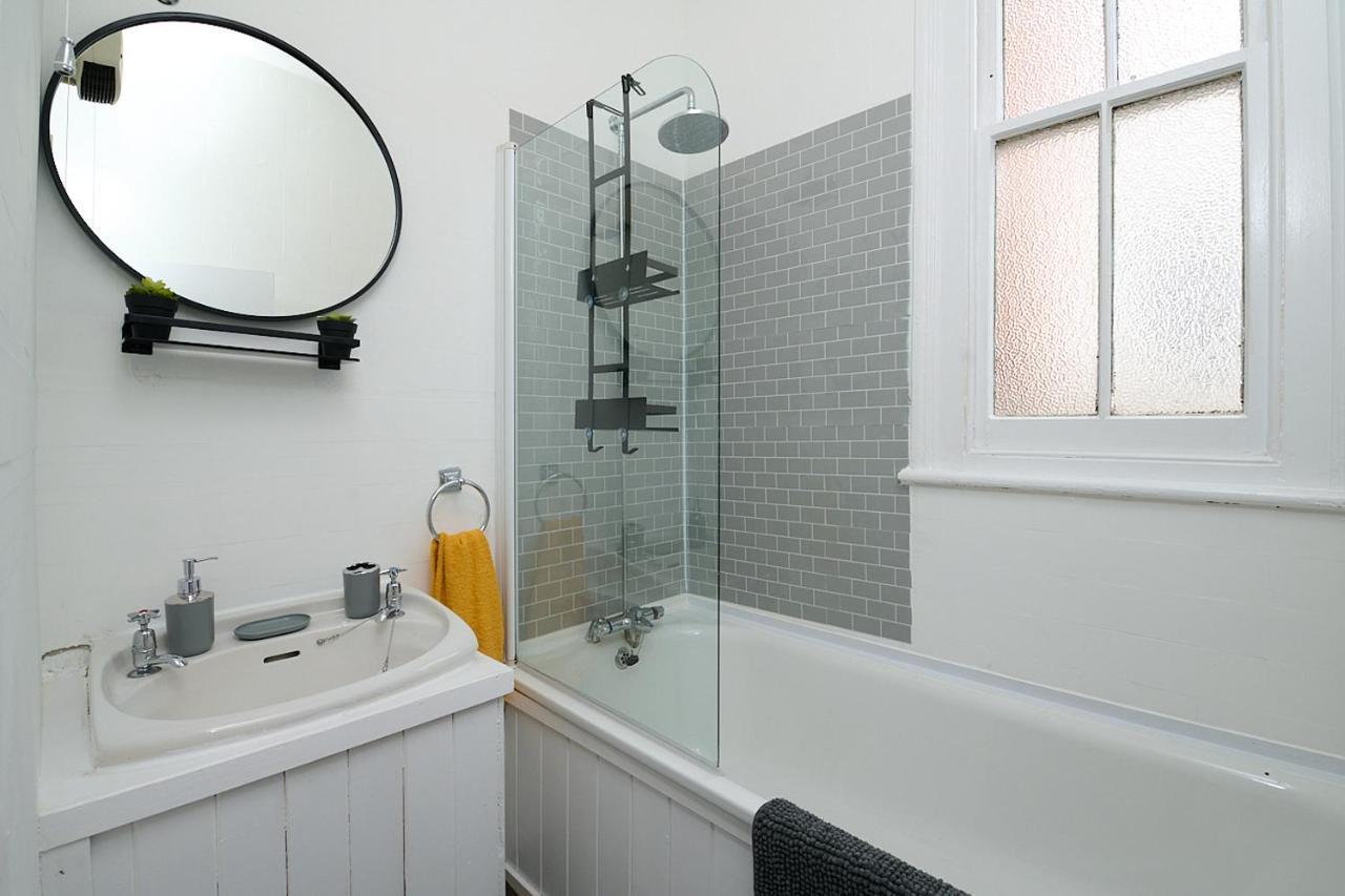 Spacious 3 Bedroom Apartment- Crouch End London Ngoại thất bức ảnh